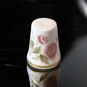 Vintage Minton Bone China Thimble White Floral Pattern Gold Trim Collectible